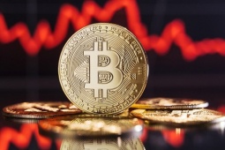 Bitcoin hụt hơi sau đỉnh lịch sử: Lực bán ồ ạt quay trở lại