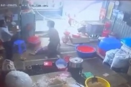 Tây Ninh: Người đàn ông cầm dao lao vào chém vợ rồi tự sát