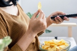 Tín hiệu cho thấy 'đói giả' và cách khắc phục