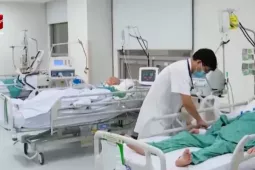 Từ 1/1/2030 sẽ miễn viện phí ở mức cơ bản cho người dân tham gia BHYT