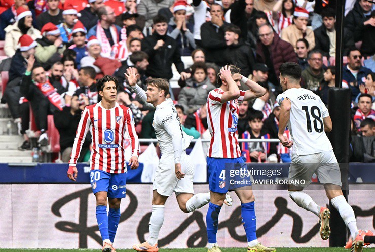 Trực tiếp bóng đá Atletico Madrid - Valencia: Bảo vệ thành quả (La Liga) (Hết giờ) - 2