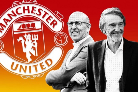 MU cán mốc nợ kỷ lục 1,29 tỷ bảng: Vì sao Sir Ratcliffe vẫn "cười tươi như hoa"