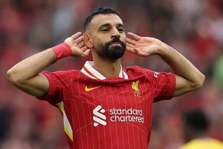 Salah trở lại đội hình Liverpool tối nay, HLV Slot vì sao nhượng bộ?