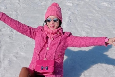 Bộ sưu tập quần 'kéo dài' chân của Lệ Quyên