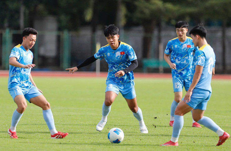 U22 Việt Nam phải di chuyển sang sân tập mới