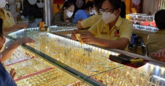 Giá vàng hôm nay 13-12: Tăng lên mức cao nhất t...