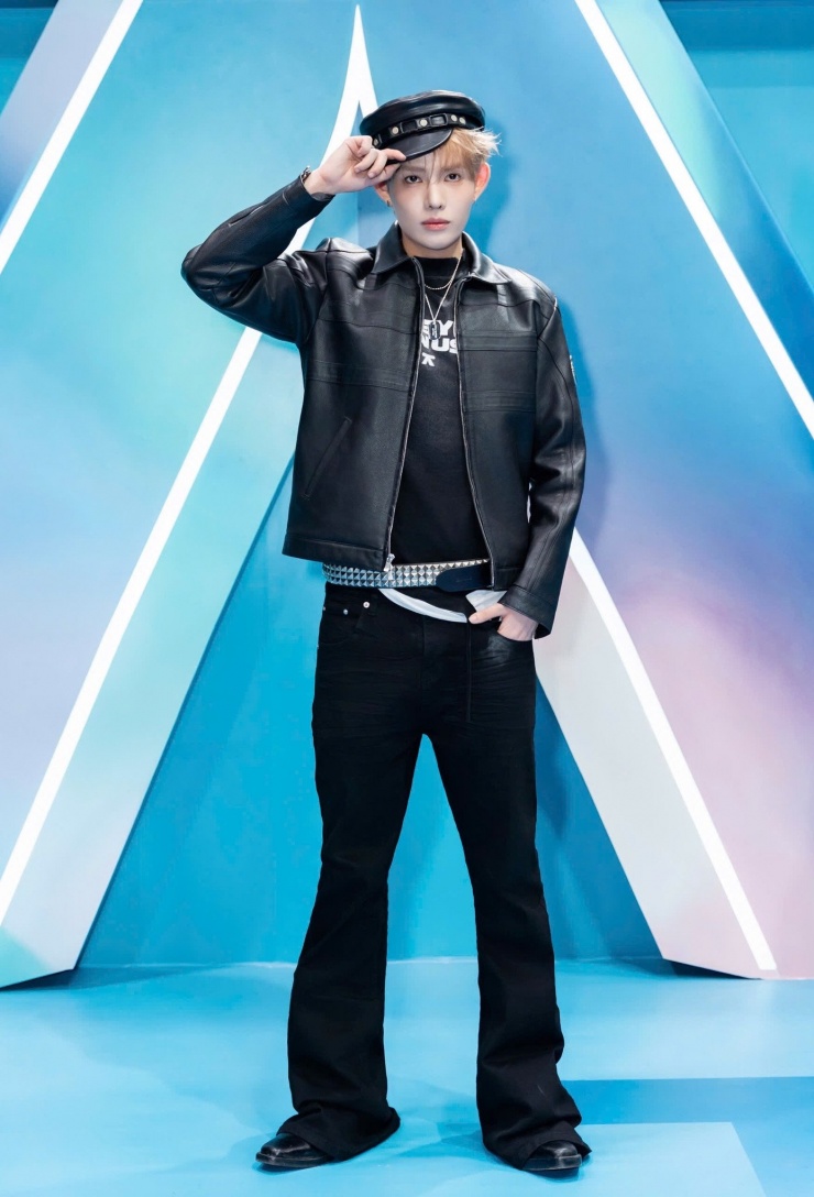 Trong danh sách bình chọn, Dillan không thuộc nhóm dẫn đầu nhưng duy trì phong độ, không vướng tranh cãi và thể hiện sự nghiêm túc trong từng vòng thi. Anh là một trong những gương mặt có hành trình an toàn, không tạo đột phá lớn nhưng cũng không bị đánh giá thấp về chuyên môn.