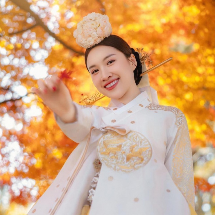 MC Thanh Thanh Huyền tự thấy xinh như công chúa.