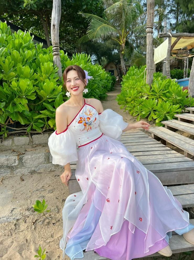 Diễn viên Phương Anh Đào đăng ảnh xinh đẹp.