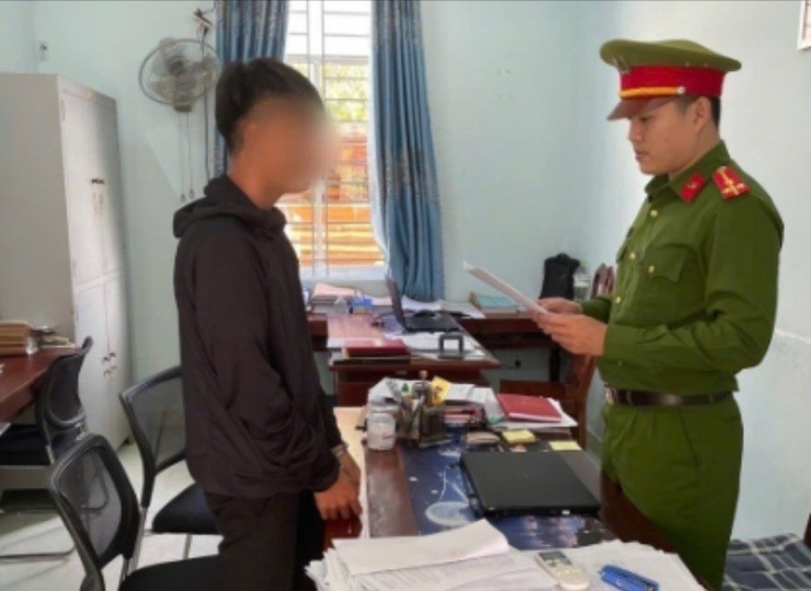 Một trong 2 đối tượng tại cơ quan Công an.