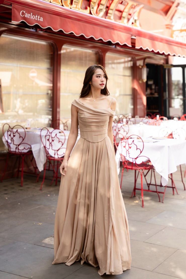 Nữ giảng viên đại học quê Thanh Hóa gây chú ý tại Miss World Vietnam 2025 - 9