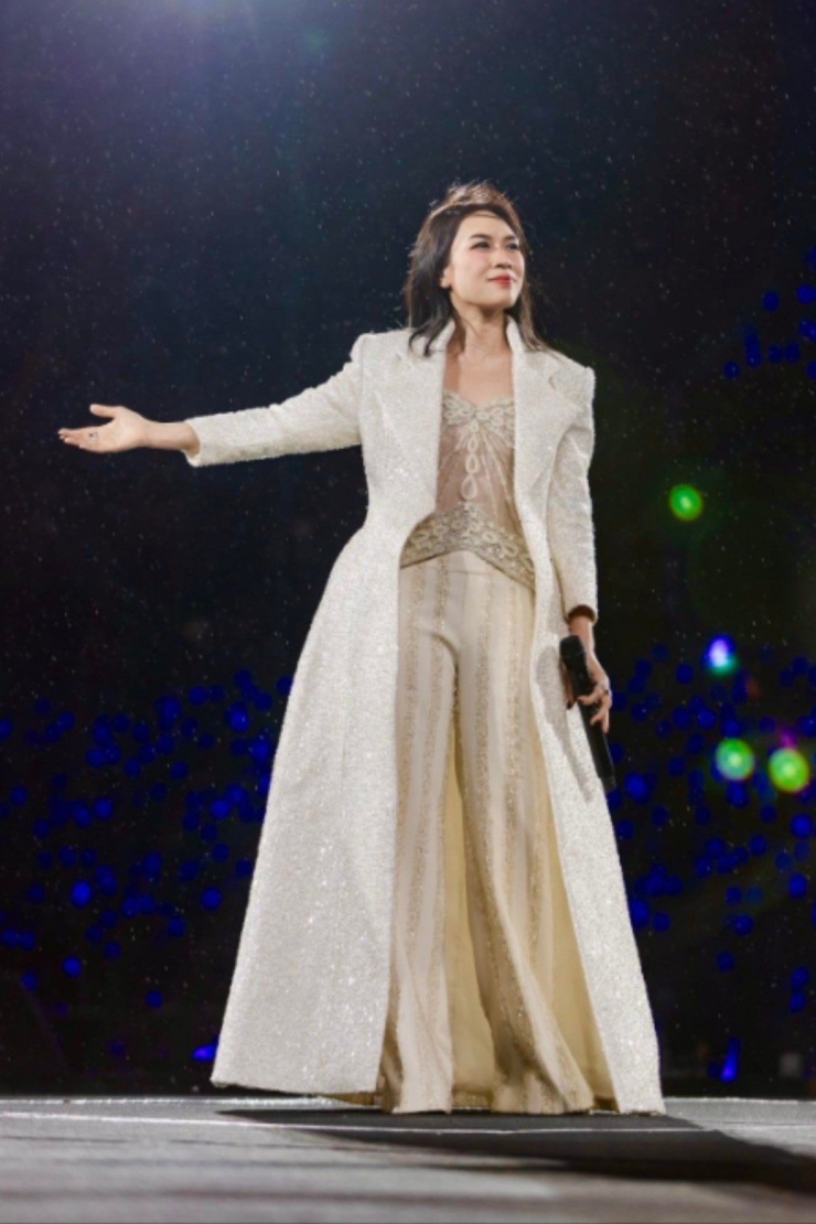 Điểm trừ trong concert Mỹ Tâm - 1