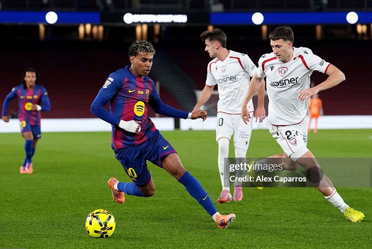 Trực tiếp bóng đá Barcelona - Osasuna: Torres bị từ chối bàn thắng (La Liga)