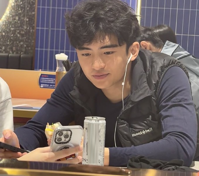 Lucas tuổi teen. Ảnh: Weibo