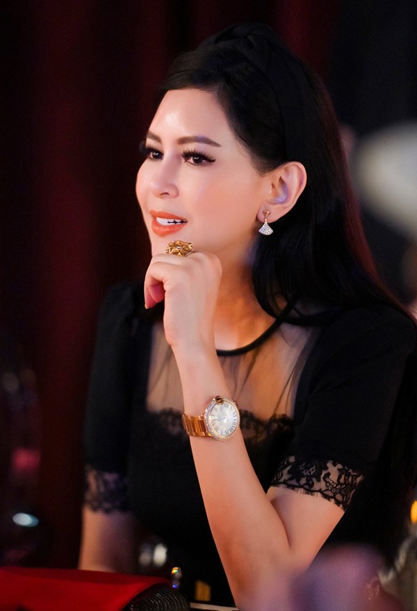 Vẻ đẹp trường tồn theo thời gian của Thủy Tiên 'Vị đắng tình yêu' thập niên 90 - 4