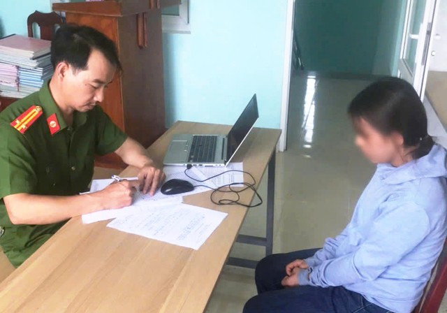 Bảo mẫu L. làm việc với cơ quan công an vào tháng 4/2025.