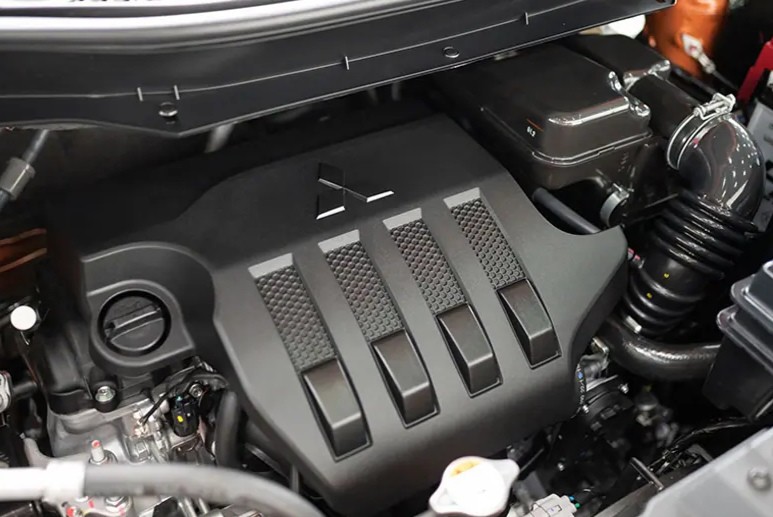 Máy 1.5L MIVEC trên Xpander.