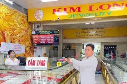 Bỏ 2 triệu đồng mua vàng giả rồi mang cầm cố lấy 165 triệu đồng