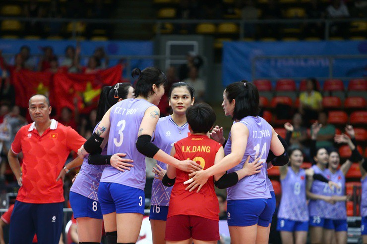 Trực tiếp bóng chuyền ĐT nữ Việt Nam - Philippines: Thắng cách biệt set 3 (SEA Games) (Kết thúc) - 4