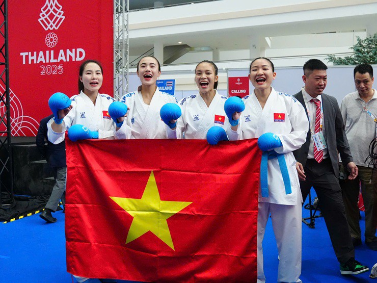 Trực tiếp SEA Games 33, đoàn Việt Nam thi đấu 14/12: Tuyển bóng bàn thua ngược Singapore ở chung kết - 15