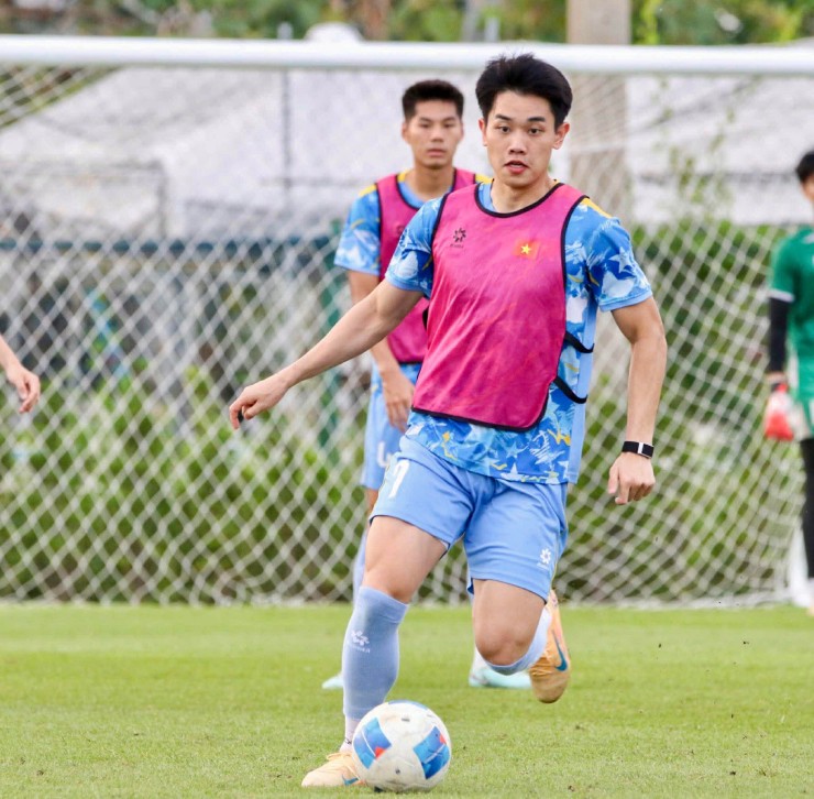 HLV Kim Sang Sik cho U22 Việt Nam tập gì trước bán kết SEA Games? - 10