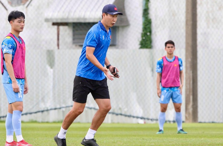 U22 Việt Nam rèn các bài di chuyển chiến thuật, bắt bài đối phương và ráp đội hình