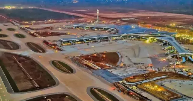 Hé lộ máy bay thương mại đầu tiên "xông đất" Lo...