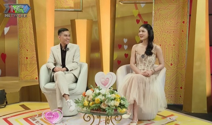 Cặp đôi đã có 12 năm bên nhau. Ảnh cắt từ clip 