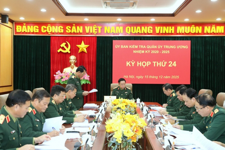 Quang cảnh kỳ họp.