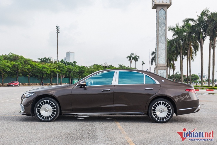 Thợ Việt 'biến' Mercedes-Benz S 500 đời 2010 thành Maybach 2025 giá 15 tỷ - 4
