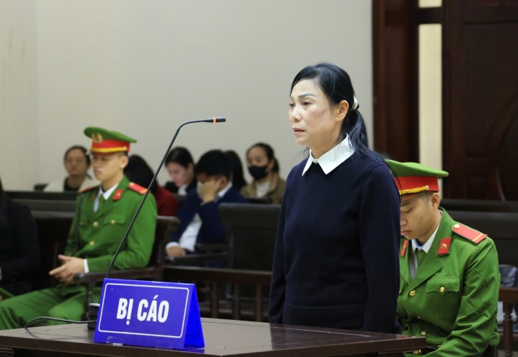 Bị cáo Hoàng Thị Thúy Lan tại phiên tòa phúc thẩm. Ảnh: Phạm Hải