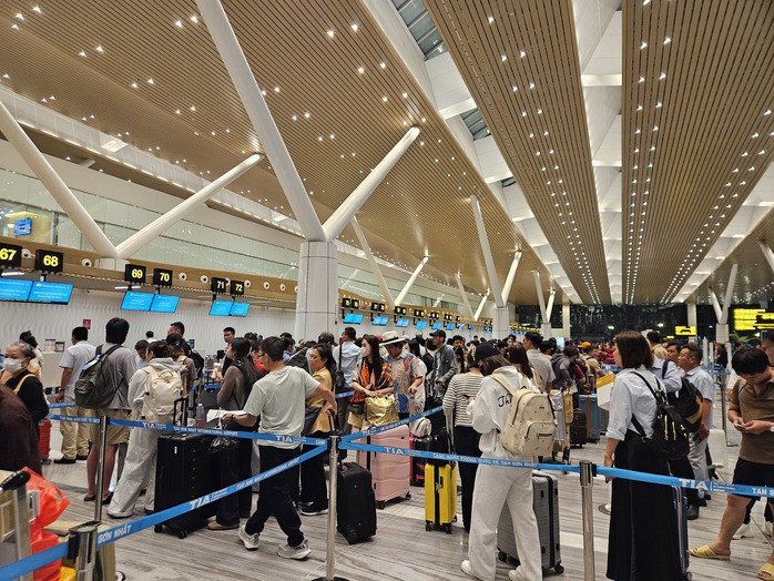 Nhu cầu đi lại bằng đường hàng không tăng cao dịp Tết