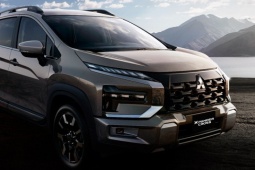 Xpander 2025 trang bị AYC: Vào cua mưa trơn vẫn “dính đường” tại Việt Nam