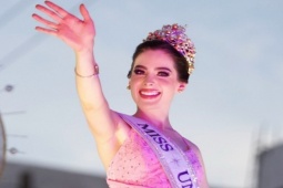 20.000 người tới sân vận động chào đón tân Hoa hậu Hoàn vũ