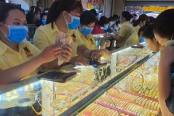 Giá vàng hôm nay 15-12: Vừa mở cửa, đã tăng tiếp