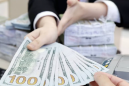 Giá USD tự do giảm rất mạnh