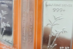 Giá bạc hôm nay 15-12: Công ty bạc có động thái mới