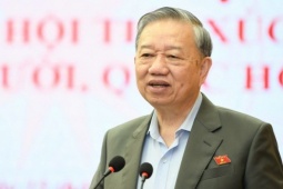 Tổng Bí thư: Không thể biến trường học thành nơi làm dịch vụ thu tiền