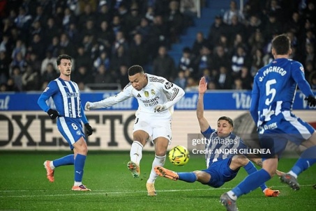 Video bóng đá Alaves - Real Madrid: Mbappe, Vinicius & Rodrygo lập đại công (La Liga)