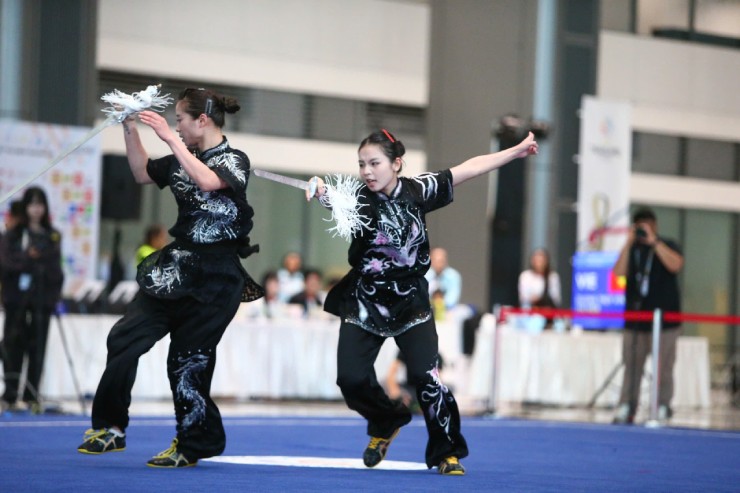 Vi và bài thi đối luyện với Nguyễn Thị Hiền