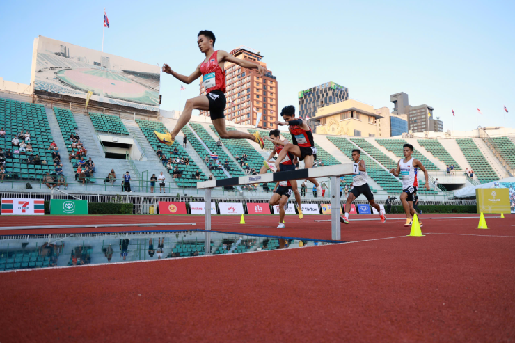 Xúc động Trung Cường giật HCV SEA Games, mang tiền về chữa bệnh cho mẹ - 6