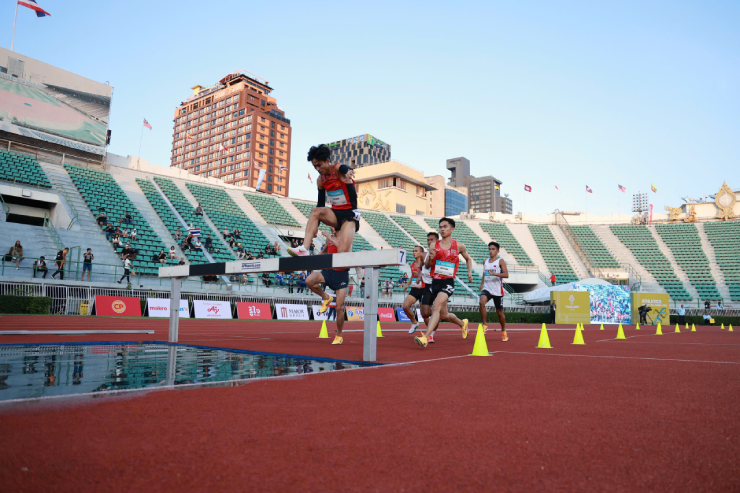 Xúc động Trung Cường giật HCV SEA Games, mang tiền về chữa bệnh cho mẹ - 7