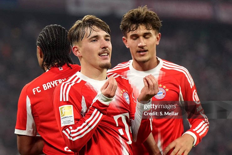 Bayern Munich mở tỷ số