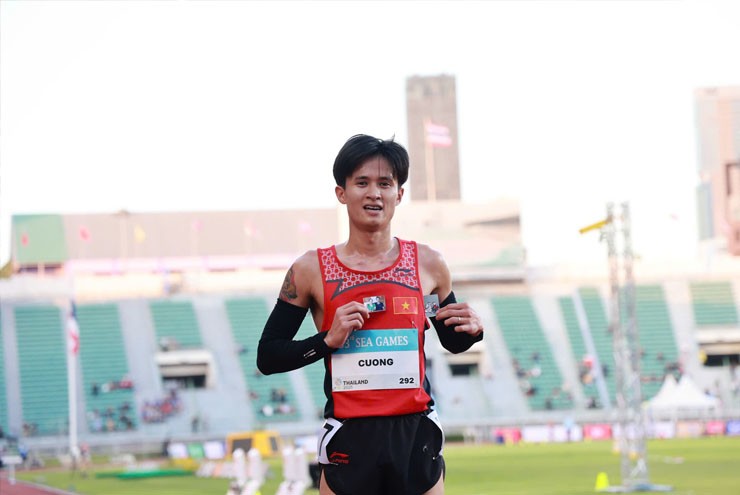 Trực tiếp SEA Games 33, đoàn Việt Nam thi đấu 15/12: Điền kinh liên tục có HCV, đỉnh cao Nguyễn Thị Oanh - 14