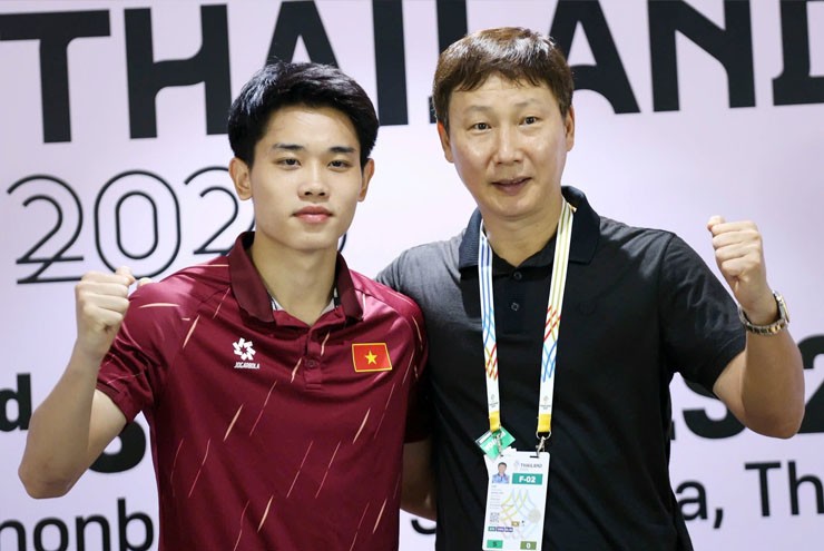 Họp báo U22 Việt Nam - U22 Philippines: Thầy Kim chấm toàn đội trên 100 điểm, muốn Đình Bắc xuất ngoại - 2