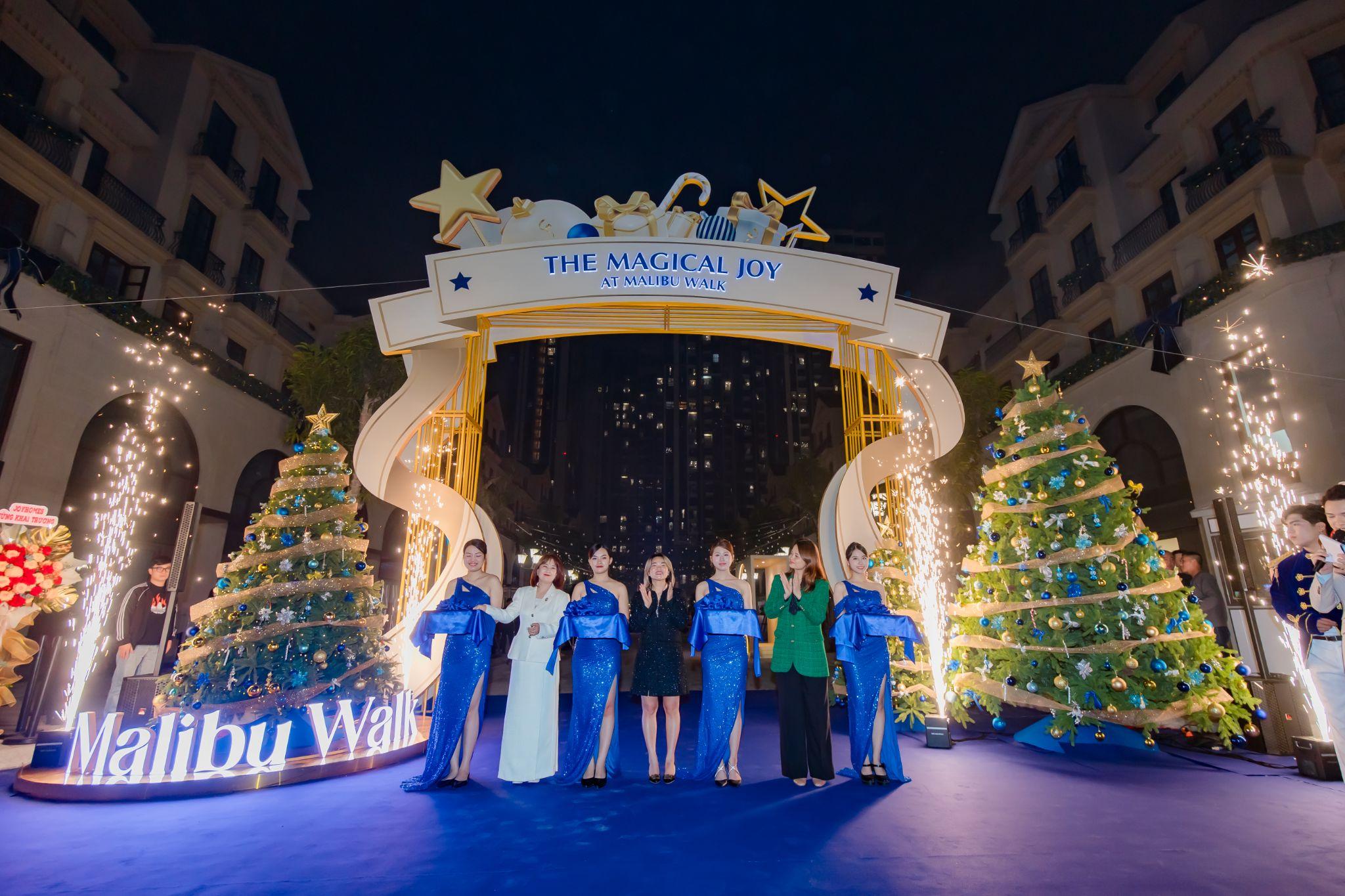 Lễ cắt băng khai trương và thắp sáng Tâm điểm thương mại - dịch vụ - giải trí Malibu Walk tại trung tâm Ocean Park 1.