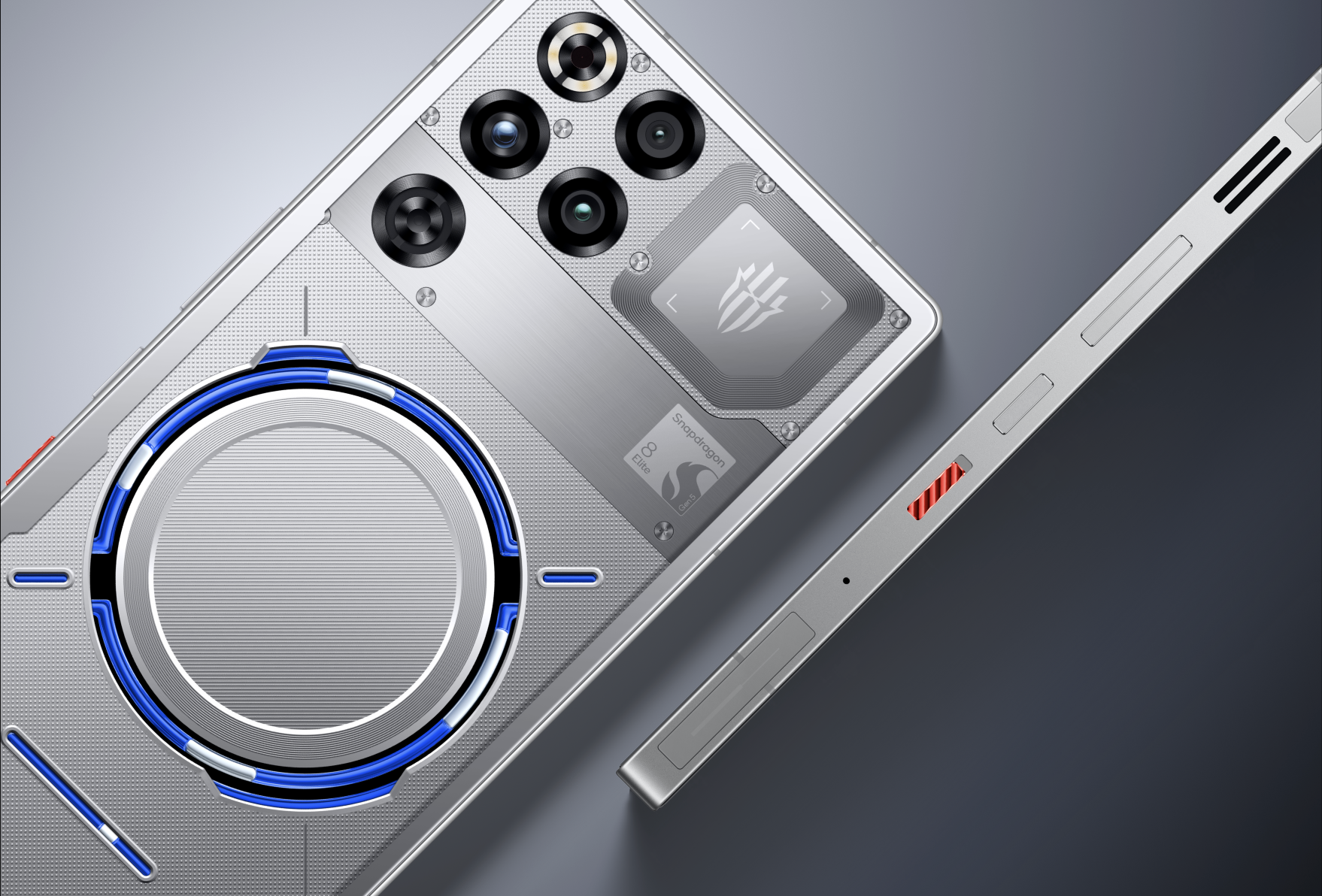 RedMagic&nbsp;11 Pro có mặt lưng khác biệt.