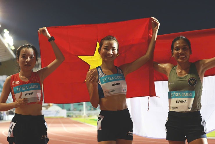 Trực tiếp SEA Games 33, đoàn Việt Nam thi đấu 15/12: Điền kinh liên tục có HCV, đỉnh cao Nguyễn Thị Oanh - 11