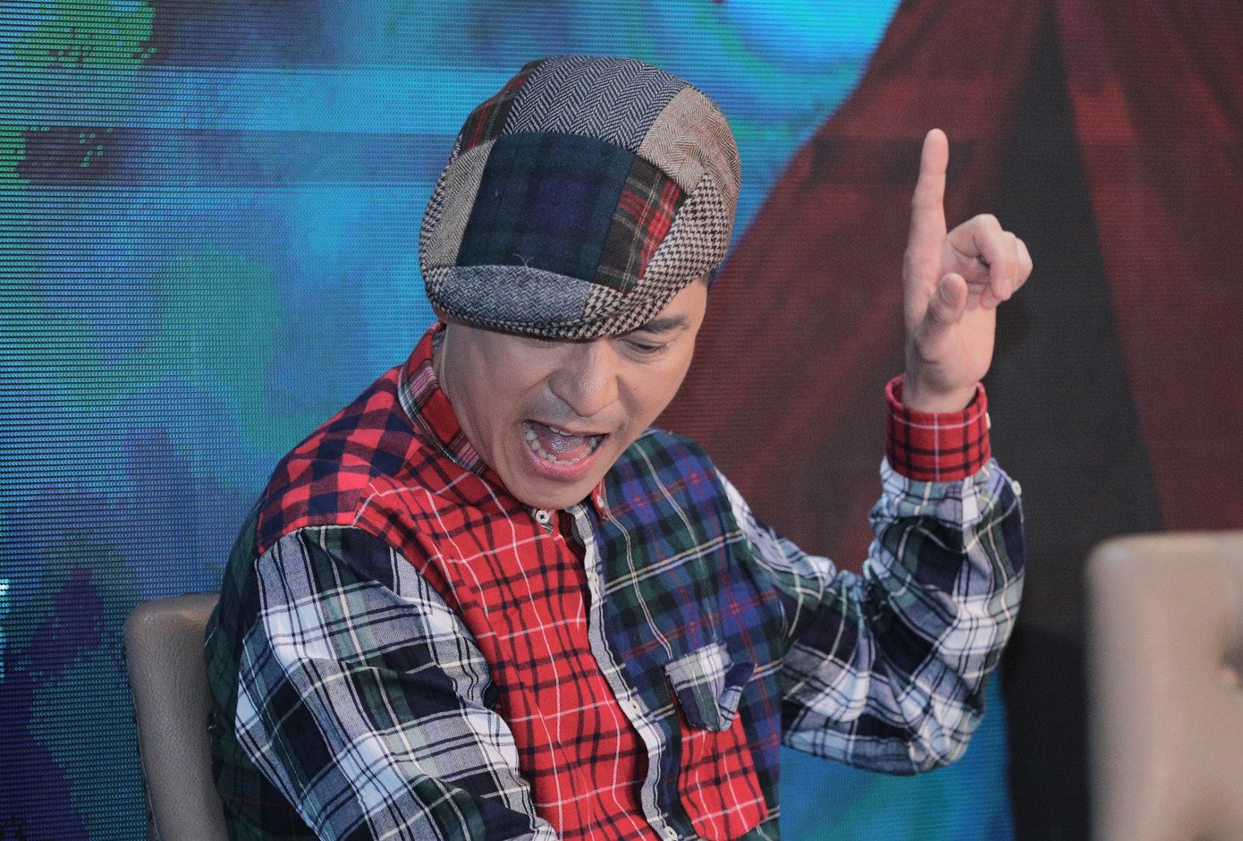 Ở vai trò sáng tác, Tuấn Hưng đem đến diện mạo âm nhạc giản dị, mộc mạc.