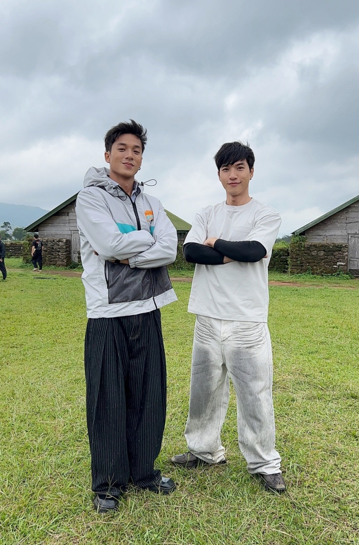 Nam vương Hưng Nguyễn đọ sắc rapper HIEUTHUHAI.